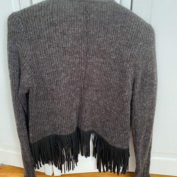 Suede, fringe sweater - Picture 2 of 2